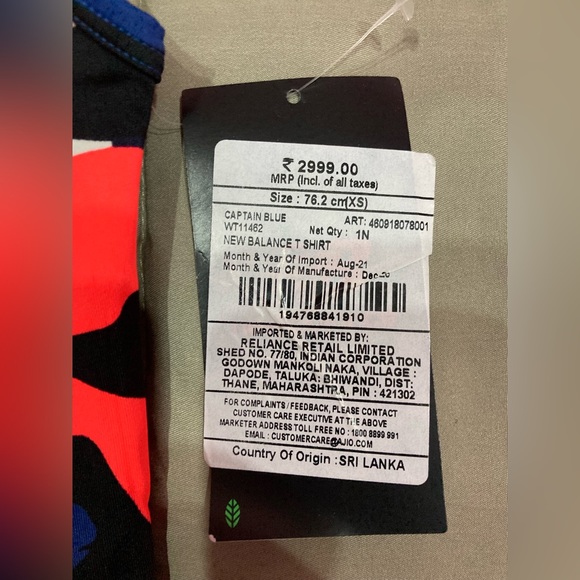 NEW BALANCE
Printed Scoop-Neck Tank Top - Picture 7 of 7